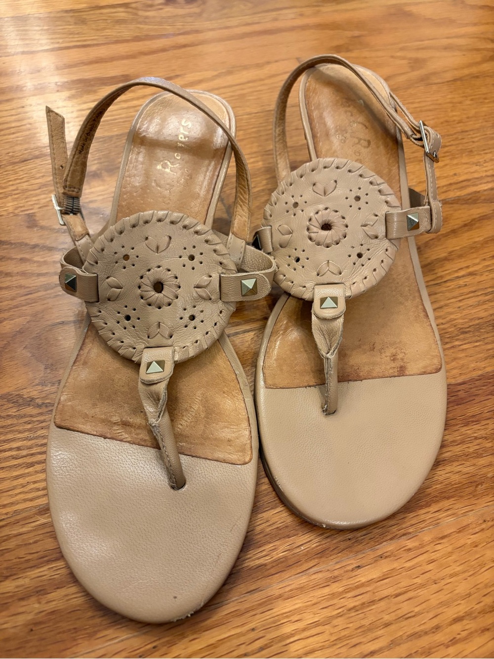 Jack Rogers Taupe Leather Thong Sandals with Decorative Medallion
